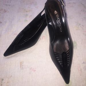 Sacco Pointy Toe Kitten Heel Slingbacks